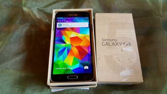 Samsung Galaxy S5 (G900H octa core) XFA Jet Black with Original Rose Gold Samsung S-View