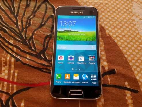 Samsung Galaxy S5 Mini LTE Black plus 16GB Sony MicroSD Card