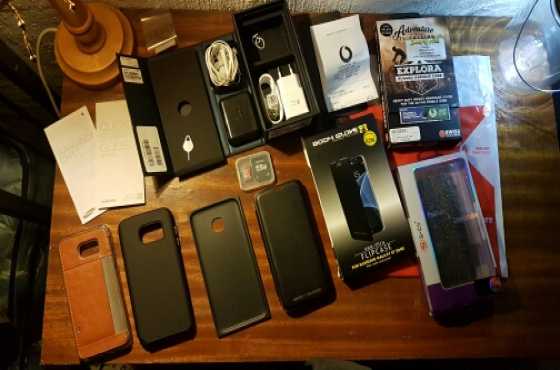 Samsung Galaxy s7 edge with extras