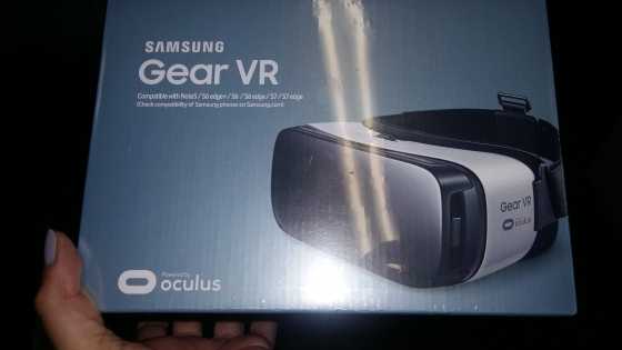 Samsung Gear VR - Brand new