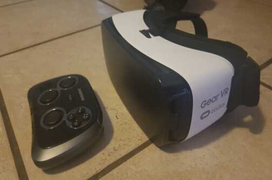 Samsung gear vr with Samsung Bluetooth Gamepad