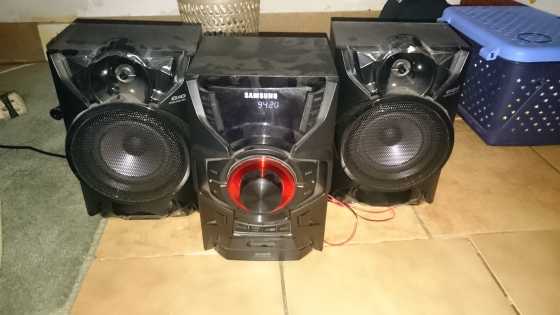 Samsung Giga Blast Hi Fi System