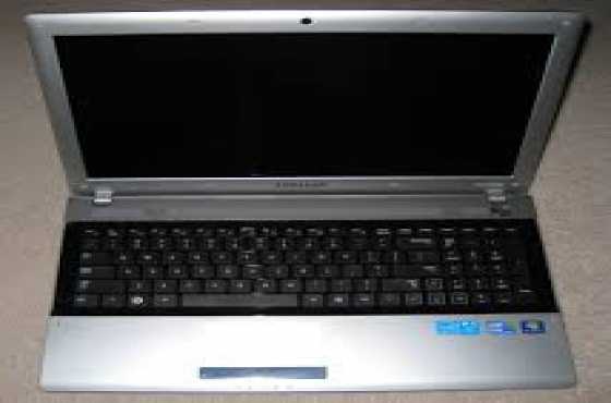 Samsung laptop very clean r2300