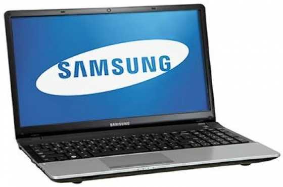 Samsung laptop wit webcam clean r2200