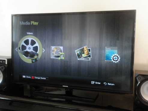 SAMSUNG LED TV HDMI - EXCELLENT CONDITION