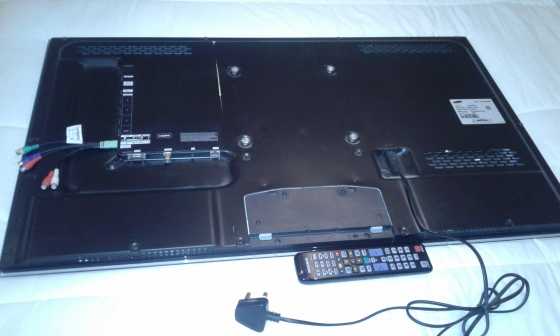 SAMSUNG Model UA40D5000PR Series 5 TV - FOR SALE