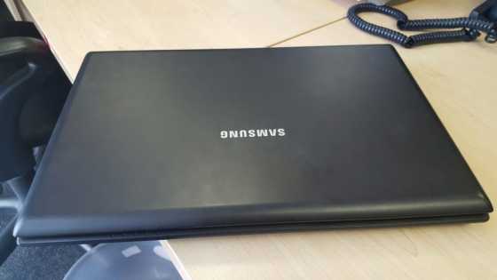 Samsung R519 Laptop