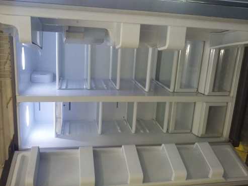 Samsung RSA1WTMG double door fridge 539L.