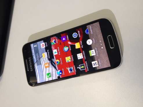 Samsung S4 Mini - Cracked