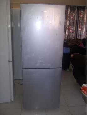 SAMSUNG SILVER FRIDGEFREEZER FOR SALE