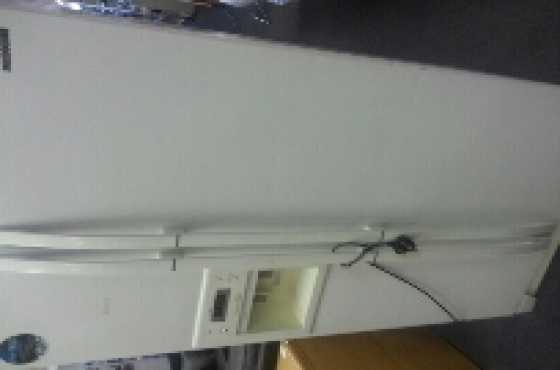 Samsung SR-S22DTC Fridge  freezer for sale