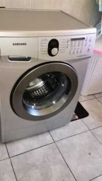 Samsung Washing machine its only 5months old For sale