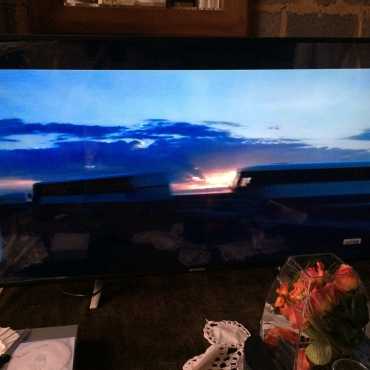 Sansui led 50 full hd t.v super slim