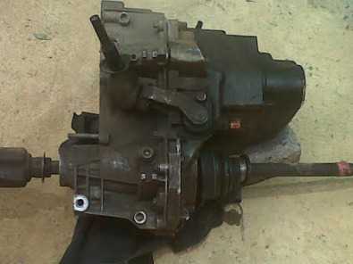 SAVVY GEARBOX  R2800 AND BODY PARTS