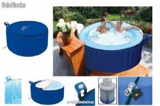 Sea blue portable spa jacuzzi  heated  jets - excellent condition - seats 4