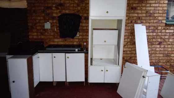 Second Hand Kitchen Cupboards