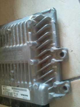 selling  2006  honda  FR-V   2.0   car parts and 1992-1996  distributor