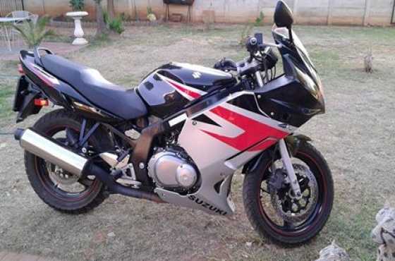 Selling 2008 suzuki gs500f