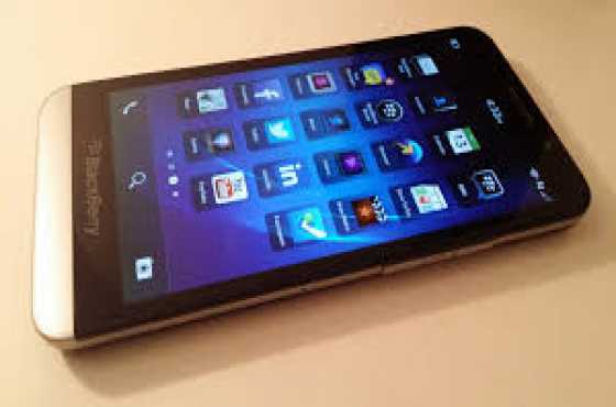 Selling Blackberry Z30 for only R1800