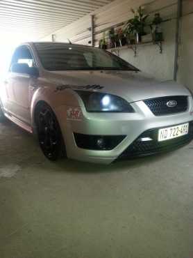 Selling my Focus st 225