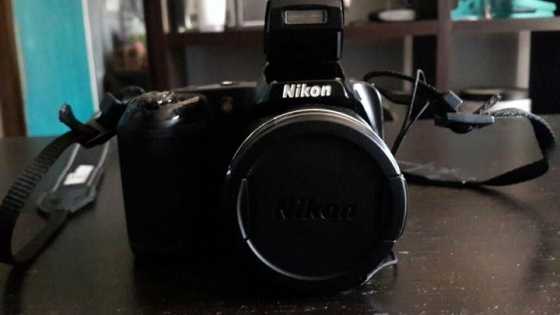 Selling my Nikon Coolpix L330 Camera