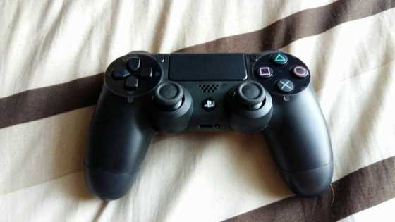 Selling Playstation 4 control and sensor