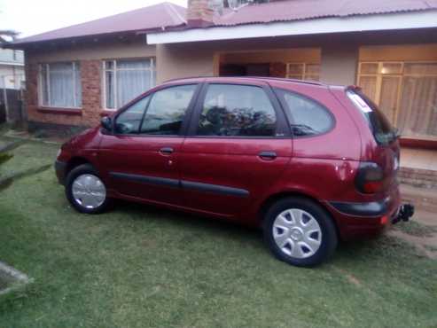 Selling Renault Sceinic for only R13000 negotiable