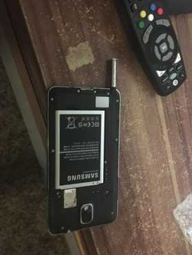 Selling samsung note 3 32 gig on board memory