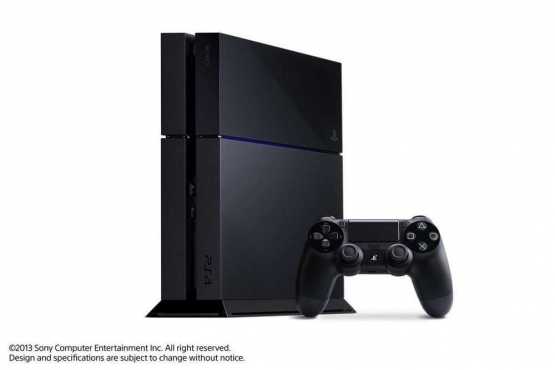 Selling Sony PlayStation 4 Console 500GB