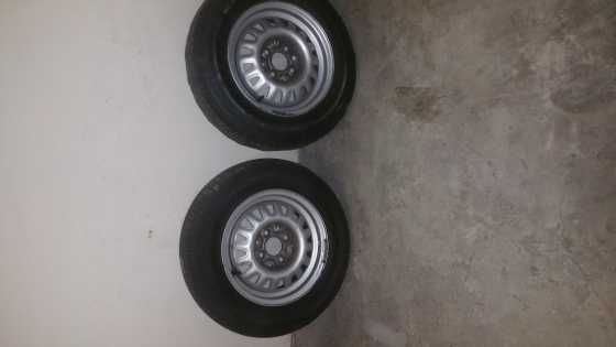 Selling vw wheels