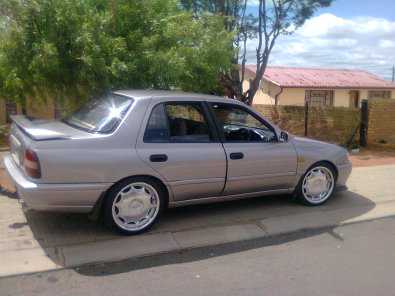 sentra 4 funny face