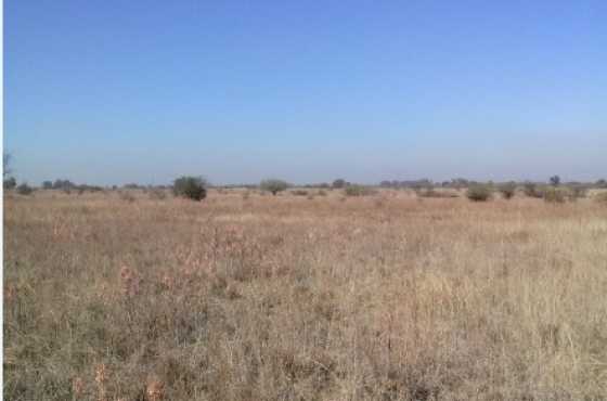 Serviced stand plot available North of Pretoria