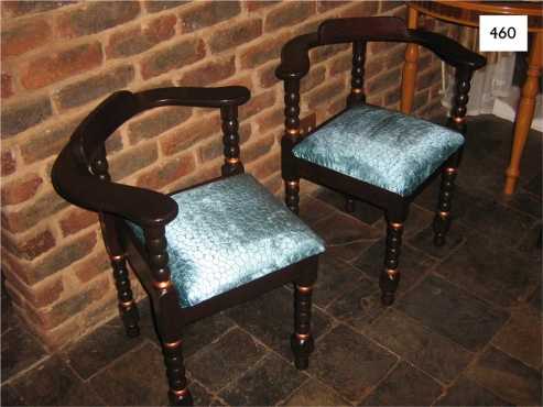 Set of Oak Bobbin Turn Corner Chairs