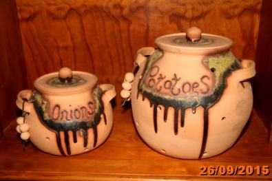 Set of pottery pots for sale for R500