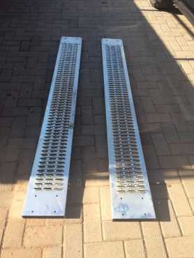 set of quad bike ramps