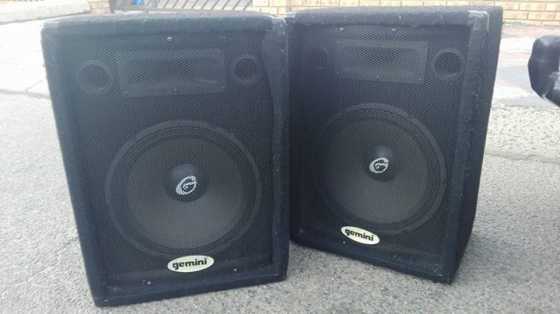 Set of Speakers