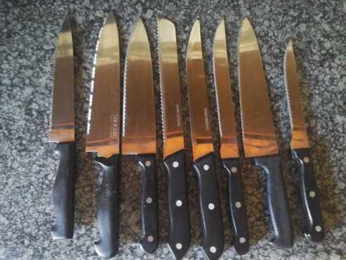 Set of various Knifes