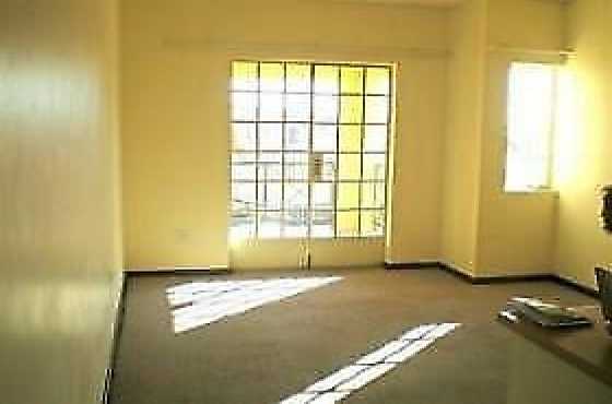 SHARONLEA 1bedroomed townhouse to let for R4200 La Provance