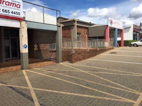 Showroom   Office To Let in Centurion  Highveld, John Voster Drive