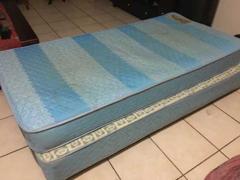 Single bed for sale