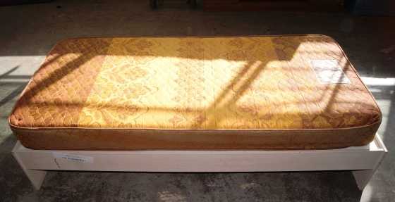 Single bed S019699A Rosettenvillepawnshop