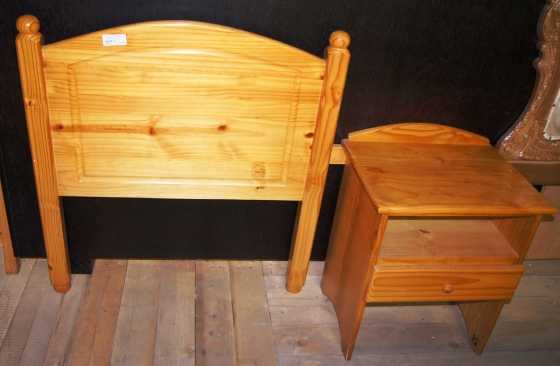 Single Headboard S018649G Rosettenvillepawnshop