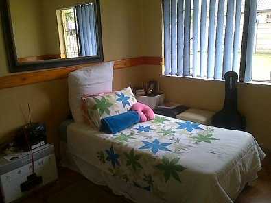 SINGLE PERSON NON SMOKING ROOM TO RENT