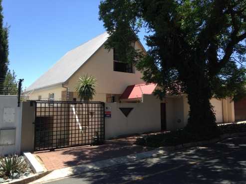 Single rooms in commune on Aberdeen Street, Westdene