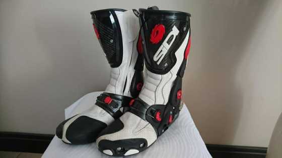 Size 9 SIDI race boots for sale