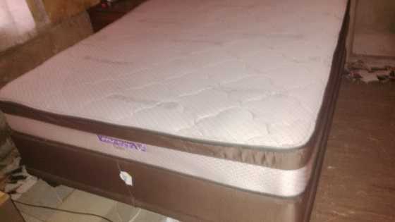 sleepmaster queen size bed only 4 months old