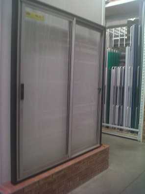 Sliding Door