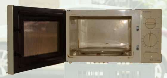 Small 14L microwave oven