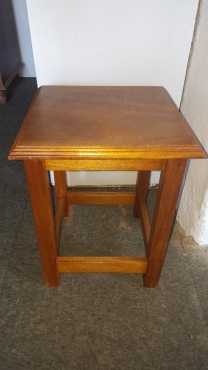 Small Oak Antique End Table