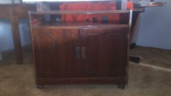 Small wood tv stand for sale in Pretoria East.